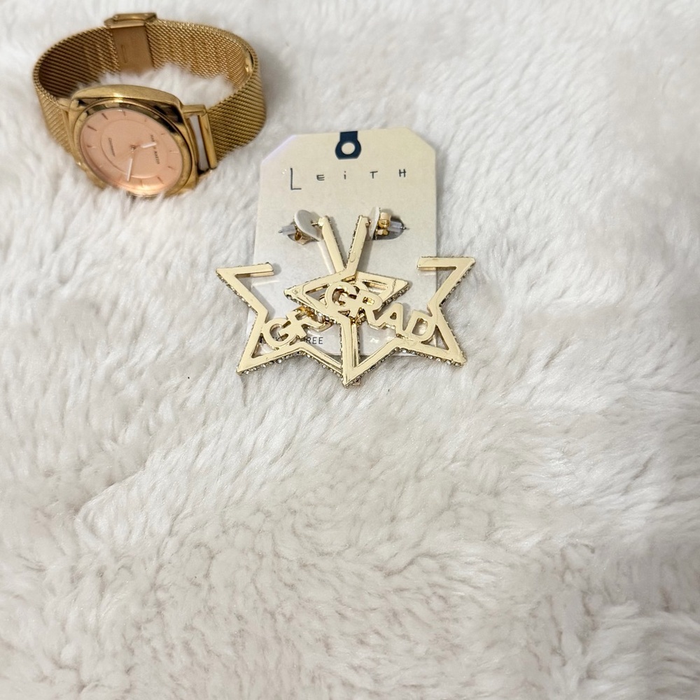 Gold Star style Graduation Earrings - Picture 7 of 8